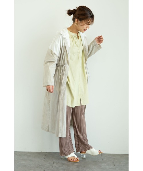 Green　Parks（グリーンパークス）の「軽量ロングマンパ＊（マウンテンパーカー・レディース・オフホワイト/ライトカーキ・FREE）」の15枚目の写真