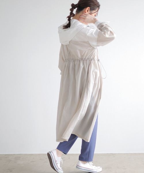 Green　Parks（グリーンパークス）の「軽量ロングマンパ＊（マウンテンパーカー・レディース・オフホワイト/ライトカーキ・FREE）」の16枚目の写真