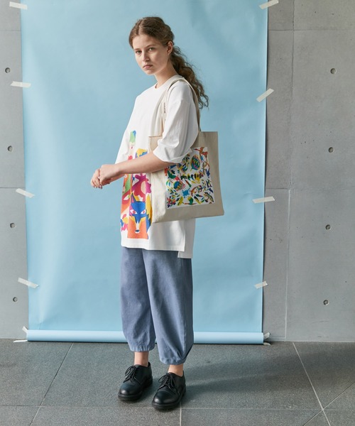 FRAPBOIS（フラボア）の「FRAPBOIS×田室綾乃×クレパス トートバッグ（トートバッグ・レディース・キナリ・FREE）」の2枚目の写真