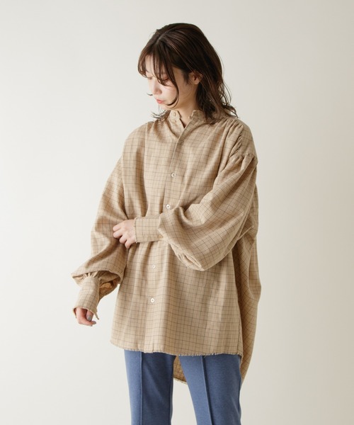 Kastane（カスタネ）の「【Thank Mat'l.】リサイクルヤーンギャザーボリュームシャツ（シャツ/ブラウス・レディース・ベージュ/グリーン/アイボリー・FREE）」の18枚目の写真