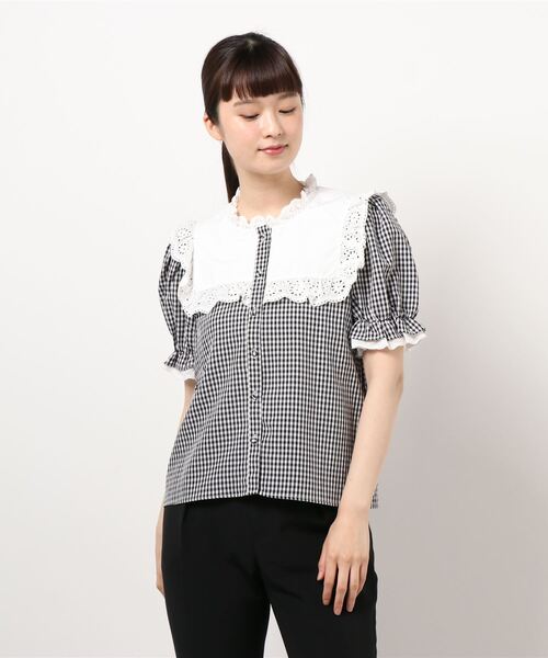 Allamanda(アラマンダ)の「ヨークフリルレース/ブラウス(シャツ/ブラウス・レディース・ブルー系1/その他3/オフホワイト・M)」の3枚目の写真