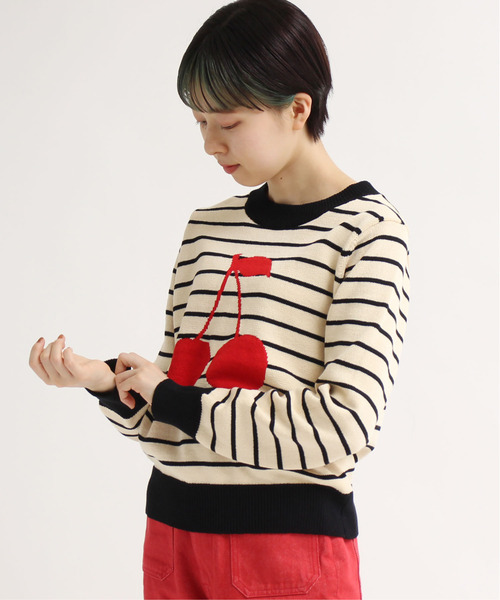 CHILD WOMAN(チャイルドウーマン)の「綿リリヤン チェリーインターシャ長袖プルオーバー(ニット/セーター・レディース・ネイビー/ブラック/ブラウン・FREE)」の5枚目の写真