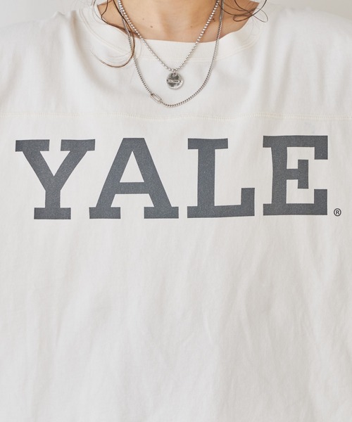 Chico(チコ)の「YALEロゴプリントラグビーTシャツ(Tシャツ/カットソー・レディース・ネイビー/パープル/チャコールグレー/ホワイト・FREE)」の14枚目の写真
