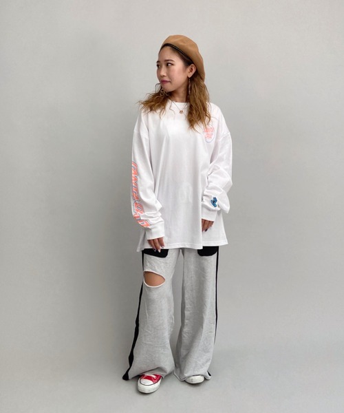 SANTA CRUZ（サンタクルーズ）の「【ムラサキスポーツ別注】SANTACRUZ/サンタクルーズ  ビッグシルエット  バックプリントロンT   502213433（Tシャツ/カットソー・レディース・ホワイト/グレー/グリーン・M/L）」の6枚目の写真