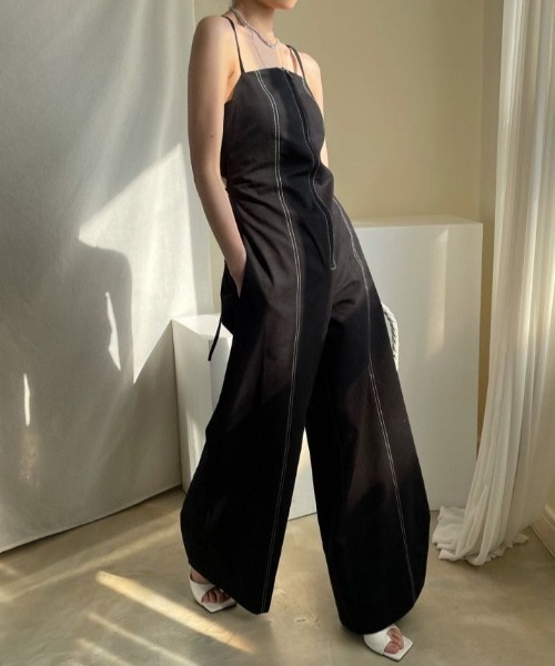 KOR(ケーオーアール)の「背中あきフロントジップサロペット/オールインワン(サロペット/オーバーオール・レディース・ホワイト/ブラック/ブルー・S/M/L)」の12枚目の写真