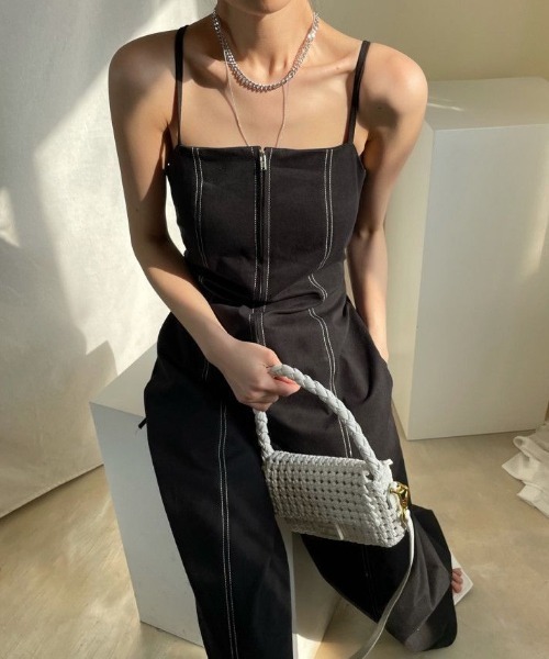 KOR(ケーオーアール)の「背中あきフロントジップサロペット/オールインワン(サロペット/オーバーオール・レディース・ホワイト/ブラック/ブルー・S/M/L)」の17枚目の写真