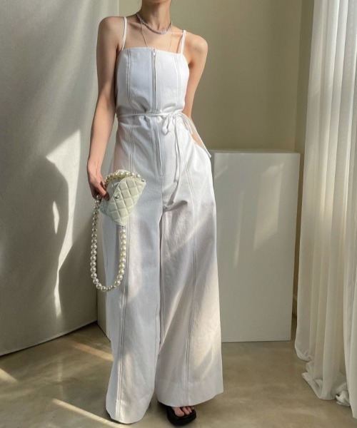 KOR(ケーオーアール)の「背中あきフロントジップサロペット/オールインワン(サロペット/オーバーオール・レディース・ホワイト/ブラック/ブルー・S/M/L)」の5枚目の写真