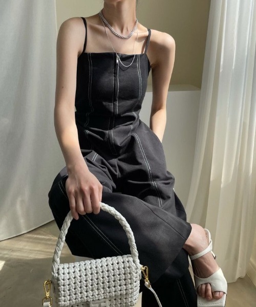 KOR(ケーオーアール)の「背中あきフロントジップサロペット/オールインワン(サロペット/オーバーオール・レディース・ホワイト/ブラック/ブルー・S/M/L)」の9枚目の写真