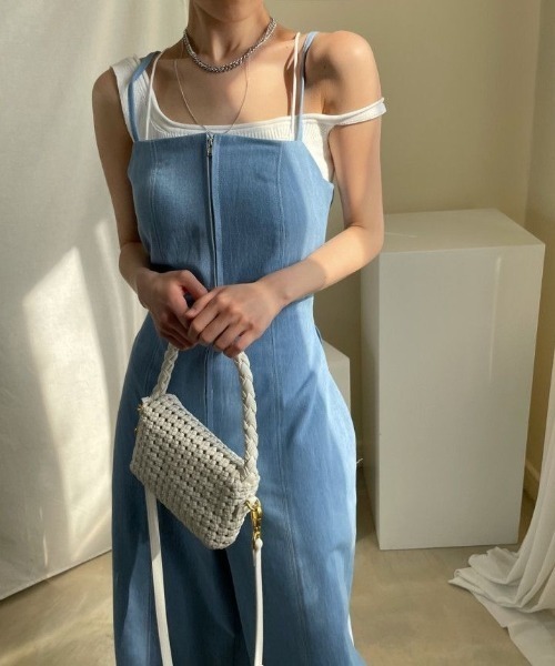 KOR(ケーオーアール)の「背中あきフロントジップサロペット/オールインワン(サロペット/オーバーオール・レディース・ホワイト/ブラック/ブルー・S/M/L)」の8枚目の写真