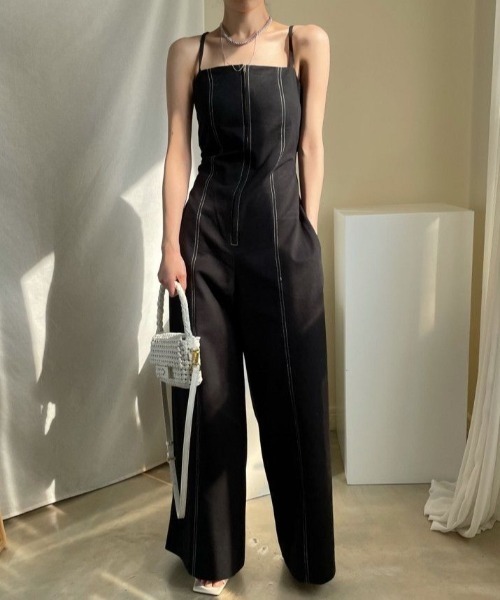 KOR(ケーオーアール)の「背中あきフロントジップサロペット/オールインワン(サロペット/オーバーオール・レディース・ホワイト/ブラック/ブルー・S/M/L)」の4枚目の写真