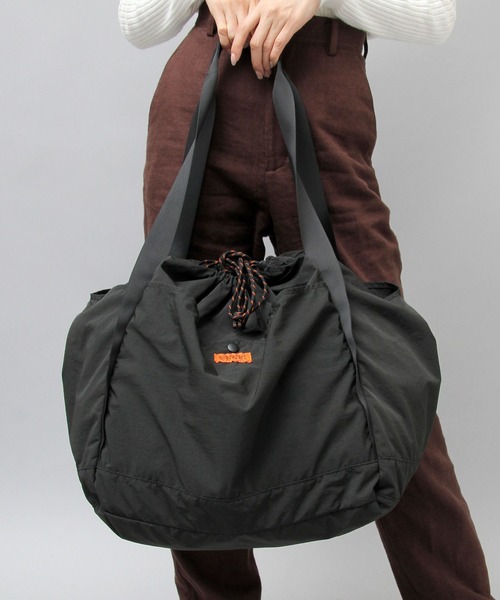 UNIVERSAL OVERALL(ユニバーサルオーバーオール)の「大容量 巾着 ショルダーバッグ(トートバッグ・メンズ・ブラック/グレー/オレンジ・FREE)」の4枚目の写真