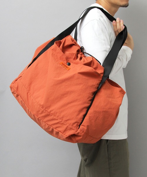 UNIVERSAL OVERALL(ユニバーサルオーバーオール)の「大容量 巾着 ショルダーバッグ(トートバッグ・メンズ・ブラック/グレー/オレンジ・FREE)」の20枚目の写真
