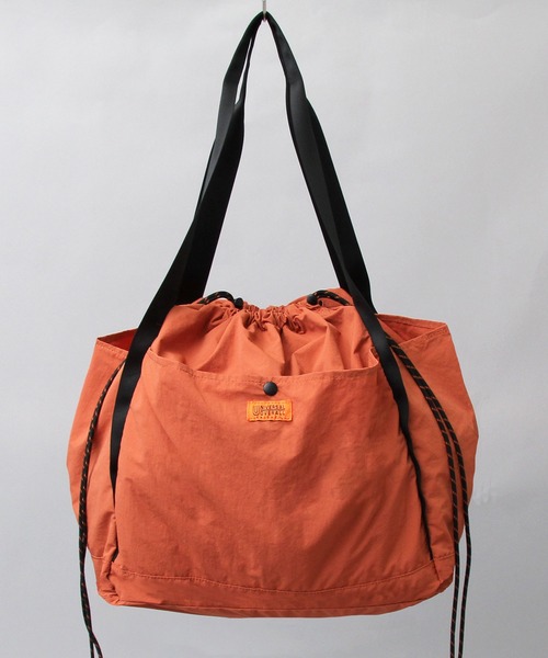 UNIVERSAL OVERALL(ユニバーサルオーバーオール)の「大容量 巾着 ショルダーバッグ(トートバッグ・メンズ・ブラック/グレー/オレンジ・FREE)」の9枚目の写真