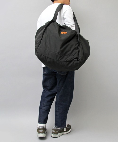 UNIVERSAL OVERALL(ユニバーサルオーバーオール)の「大容量 巾着 ショルダーバッグ(トートバッグ・メンズ・ブラック/グレー/オレンジ・FREE)」の11枚目の写真