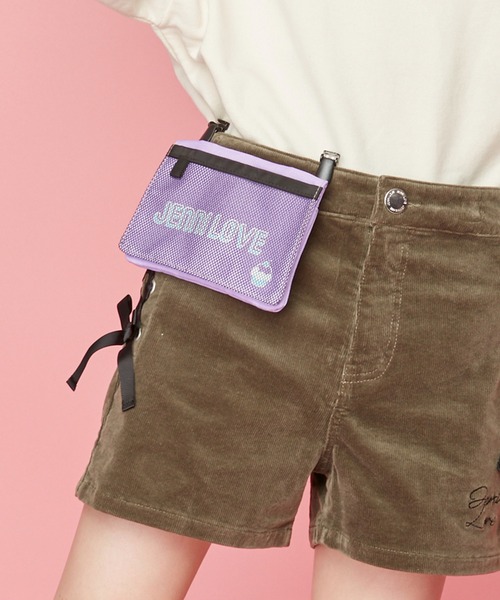JENNI love（ジェニィラブ）の「ロゴマルチポケット（ボディバッグ/ウエストポーチ・キッズ・ラベンダー/ベージュ/ブラック・F）」の3枚目の写真