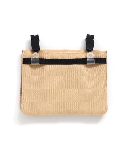 JENNI love（ジェニィラブ）の「ロゴマルチポケット（ボディバッグ/ウエストポーチ・キッズ・ラベンダー/ベージュ/ブラック・F）」の10枚目の写真