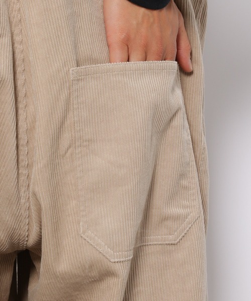 LAKOLE（ラコレ）の「コーデュロイオーバーオール / 217522（サロペット/オーバーオール・メンズ・ブラック/オリーブ/モカ/アイボリー・MEDIUM/LARGE）」の6枚目の写真