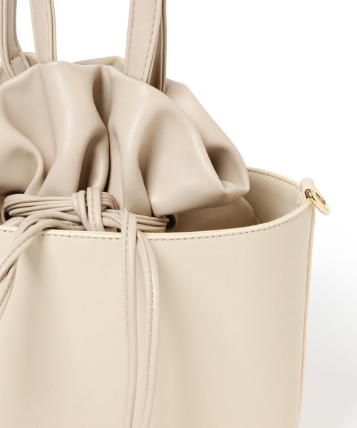 mysty woman（ミスティウーマン）の「ボックスIN巾着バッグ 236927