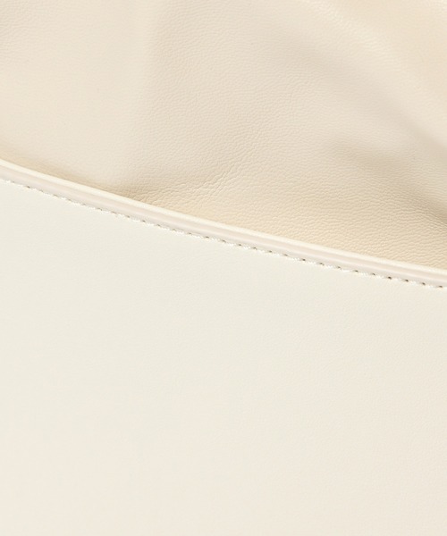 mysty woman（ミスティウーマン）の「ボックスIN巾着バッグ 236927（ショルダーバッグ・レディース・ブラック/ベージュ/アイボリー・FREE）」の21枚目の写真