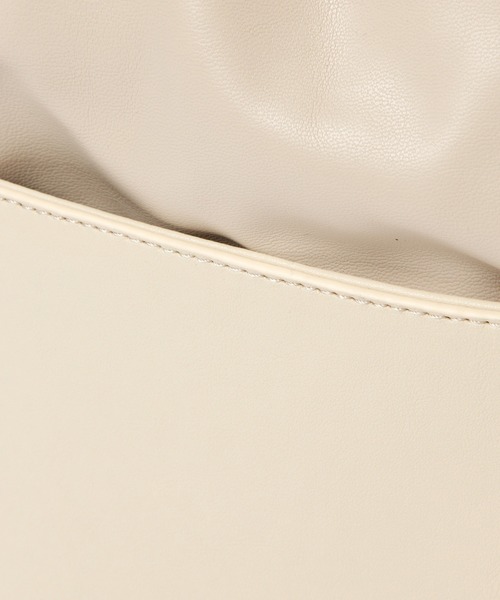 mysty woman（ミスティウーマン）の「ボックスIN巾着バッグ 236927（ショルダーバッグ・レディース・ブラック/ベージュ/アイボリー・FREE）」の17枚目の写真