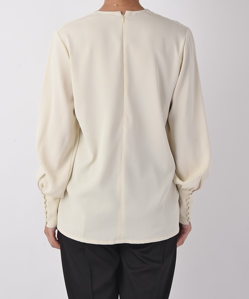 AKTE(アクテ)の「ディープVネックブラウス(シャツ/ブラウス・レディース・ホワイト/ブラック・FREE)」の12枚目の写真