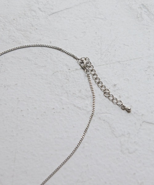 Abahouse Devinette（ドゥヴィネット）の「オーバルフォルムネックレス（ネックレス・レディース・シルバー/ゴールド・フリー）」の4枚目の写真