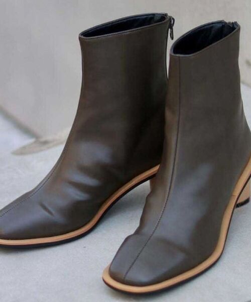 AULA AILA(アウラアイラ)の「【別注】AULA AILA/アウラアイラ/ショートブーツ(ブーツ・レディース・ブラック/カーキ/オフホワイト・35.5/36.5/37.5)」の18枚目の写真