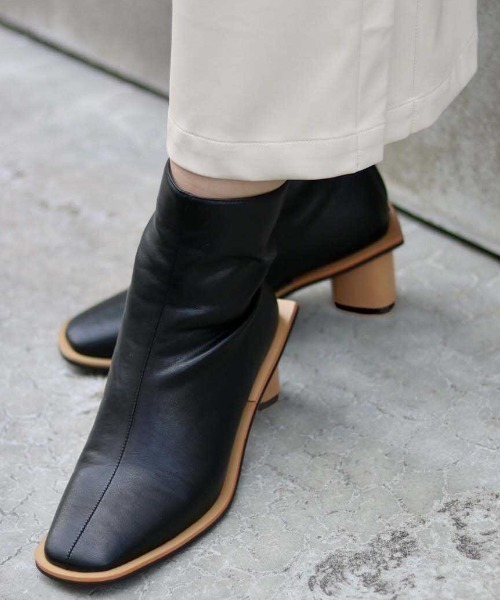 AULA AILA(アウラアイラ)の「【別注】AULA AILA/アウラアイラ/ショートブーツ(ブーツ・レディース・ブラック/カーキ/オフホワイト・35.5/36.5/37.5)」の4枚目の写真