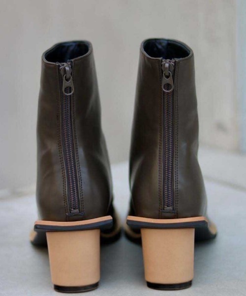 AULA AILA(アウラアイラ)の「【別注】AULA AILA/アウラアイラ/ショートブーツ(ブーツ・レディース・ブラック/カーキ/オフホワイト・35.5/36.5/37.5)」の15枚目の写真