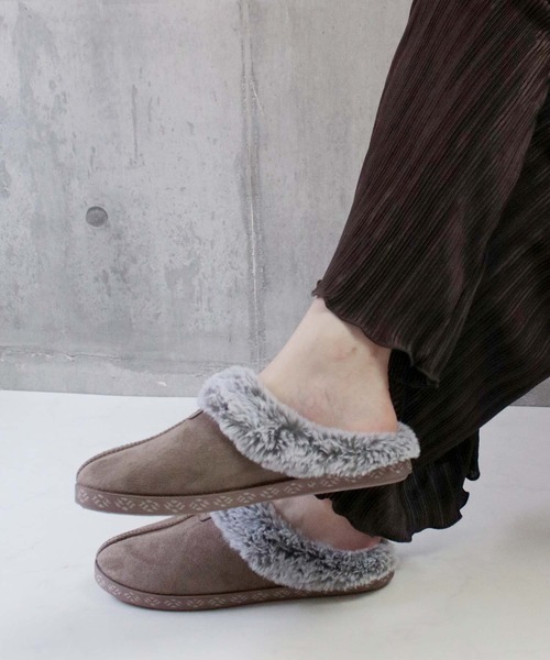 moz（モズ）の「moz(モズ) 裏ボア もこもこ ファースリッポン（スリッポン・レディース・ブラック/ダークベージュ/アイボリー・M/LL/S/L）」の9枚目の写真