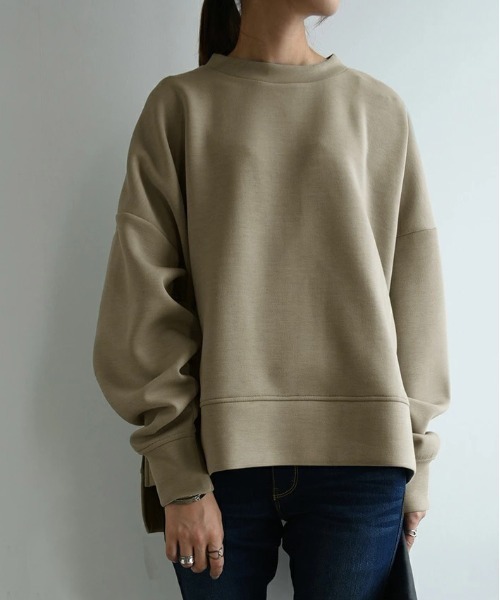 and it_（アンドイット）の「ダンボールニットワイドプルオーバー（スウェット・レディース・ブルー/グレイッシュベージュ/チャコールグレー/パープル/ミント/ベージュ/モカ/ブラック/ダークブラウン/ネイビー/オフホワイト/杢グレー・FREE）」の17枚目の写真