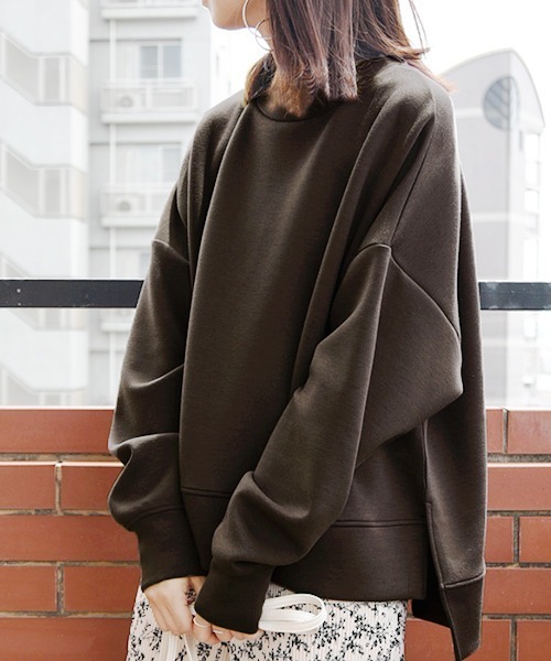 and it_（アンドイット）の「ダンボールニットワイドプルオーバー（スウェット・レディース・ブルー/グレイッシュベージュ/チャコールグレー/パープル/ミント/ベージュ/モカ/ブラック/ダークブラウン/ネイビー/オフホワイト/杢グレー・FREE）」の16枚目の写真