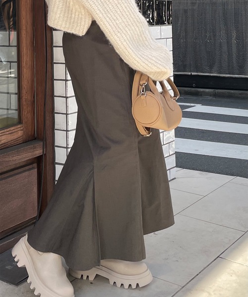 w closet(ダブルクローゼット)の「【新色追加】ハイウエストマーメイドスカート(スカート・レディース・ブラック/ブラウン/オートミール/ミント/カーキ/ダークグレー・FREE)」の18枚目の写真