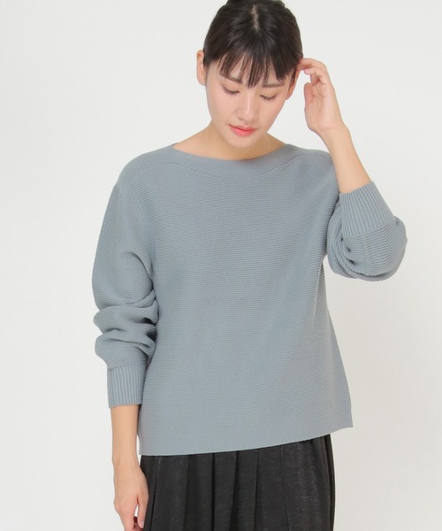 ikka（イッカ）の「シームレスガータードルマンニット（ニット/セーター・レディース・ブルー/ネイビー/ベージュ/オフホワイト・M）」の4枚目の写真