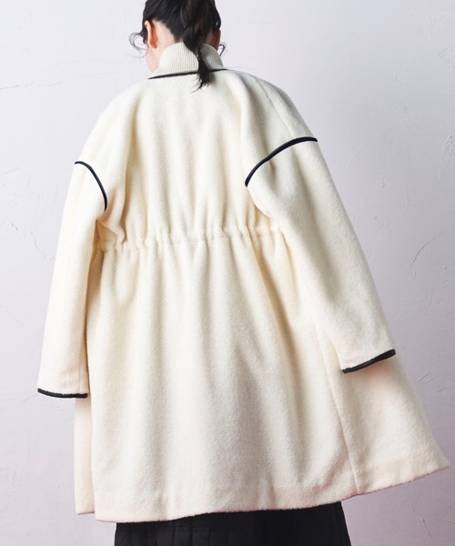 Droite lautreamont（ドロワットロートレアモン）の「ウールブレンドロングボアコート（ムートンコート・レディース・オフホワイト/グリーン・M/S）」の21枚目の写真