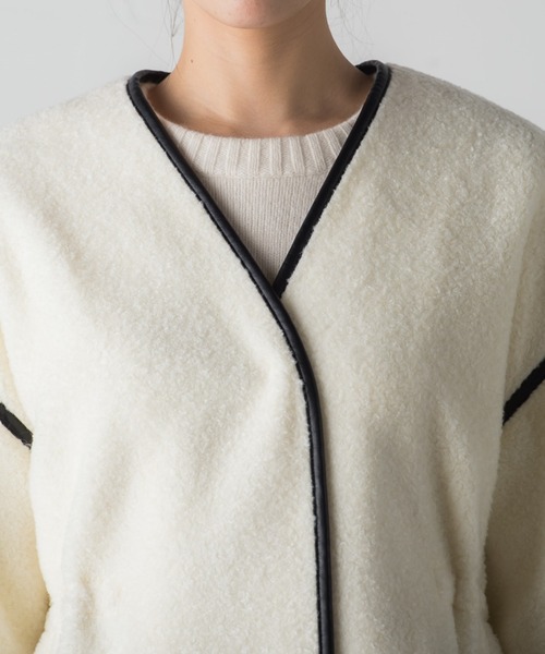 Droite lautreamont（ドロワットロートレアモン）の「ウールブレンドロングボアコート（ムートンコート・レディース・オフホワイト/グリーン・M/S）」の14枚目の写真