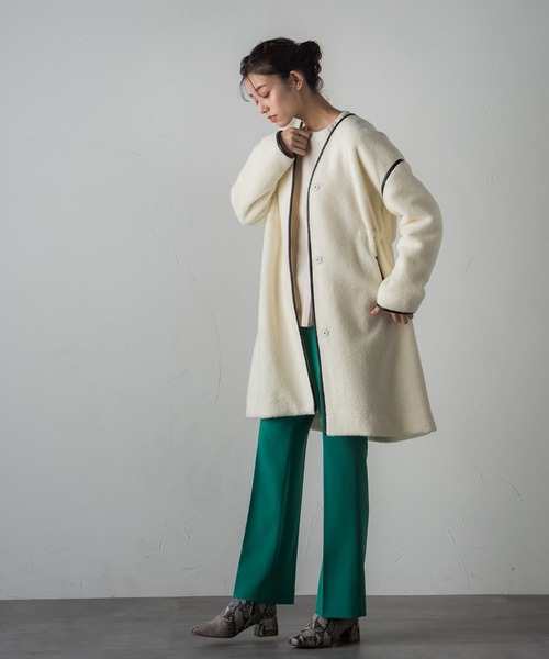 Droite lautreamont（ドロワットロートレアモン）の「ウールブレンドロングボアコート（ムートンコート・レディース・オフホワイト/グリーン・M/S）」の20枚目の写真