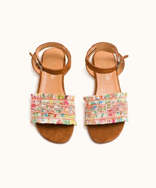Bonpoint(ボンポワン)の「ストラップサンダル(サンダル・キッズ・ホワイト×ピンク・17cm/19cm/約17.6cm/約18.3cm)」の3枚目の写真