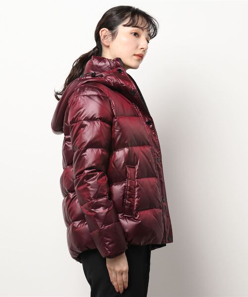 MICHAEL KORS(マイケルコース)の「SHORT PUFFER W BIB(ダウンジャケット/コート・レディース・レッド系・S/M/XS)」の2枚目の写真