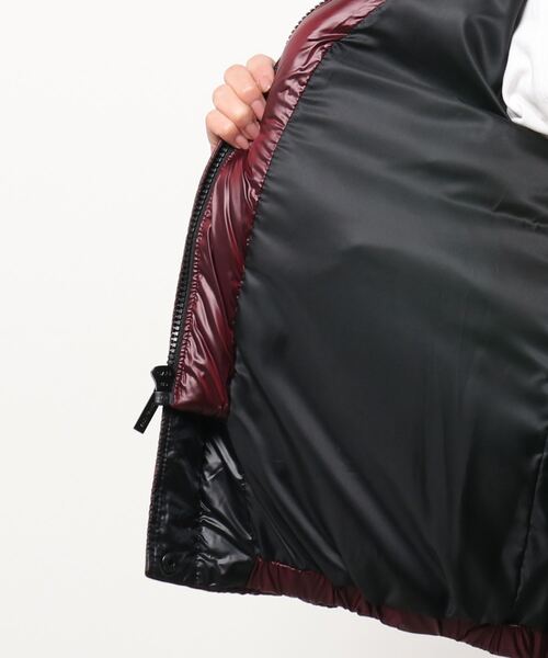 MICHAEL KORS(マイケルコース)の「SHORT PUFFER W BIB(ダウンジャケット/コート・レディース・レッド系・S/M/XS)」の4枚目の写真
