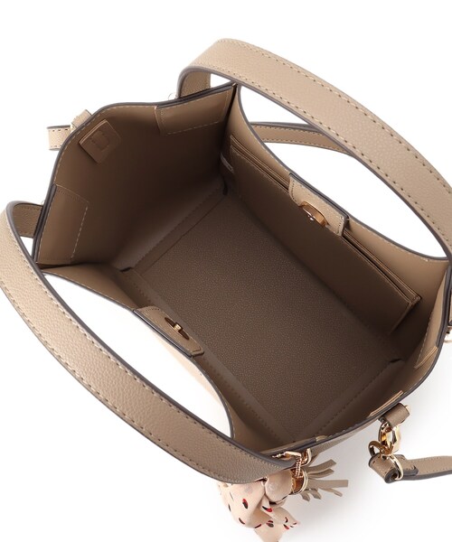 DRESKIP(ドレスキップ)の「◆【通勤】スカ-フ付きタッセルトート(トートバッグ・レディース・ブラック/ベージュ/グレー・00)」の7枚目の写真