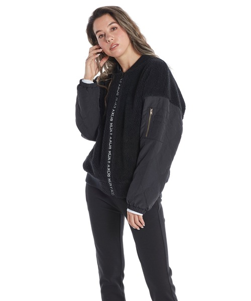 ROXY（ロキシー）の「FLY OUT JACKET/ロキシーボアジャケット（ブルゾン・レディース・ブラック/カーキ・MEDIUM/LARGE/SMALL）」の2枚目の写真