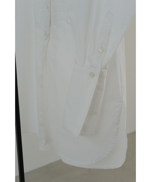 LA PEAU DE GEM（ラポドゥジェム）の「【LA PEAU DE GEM】ピンタックシャツ（シャツ/ブラウス・レディース・ホワイト/ブラック・FREE）」の9枚目の写真