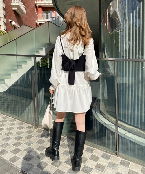 one after another NICE CLAUP（ワンアフターアナザーナイスクラップ）の「バックリボンビスチェ（ニット/セーター・レディース・ブラック/ベージュ/アイボリー・FREE）」の5枚目の写真