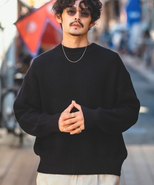 improves（インプローブス）の「【improves】ハイバルキー 片畔 オーバーサイズ プルオーバーニット（ニット/セーター・メンズ・ベージュ/グリーン/ブラウン/イエロー/ブラック/ブルー/ラベンダー/マスタード/ホワイト/ライトグリーン/レッド・LARGE/MEDIUM）」の3枚目の写真