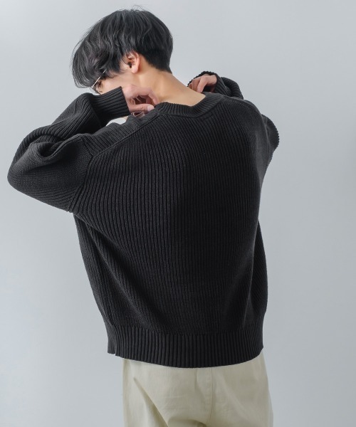 improves（インプローブス）の「【improves】ハイバルキー 片畔 オーバーサイズ プルオーバーニット（ニット/セーター・メンズ・ベージュ/グリーン/ブラウン/イエロー/ブラック/ブルー/ラベンダー/マスタード/ホワイト/ライトグリーン/レッド・LARGE/MEDIUM）」の13枚目の写真