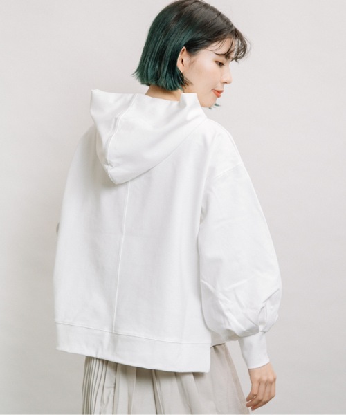 refinedworks（リファインドワークス）の「ショートフーディーPO（パーカー・レディース・オフホワイト/ブラック/ベージュ・FREE）」の8枚目の写真