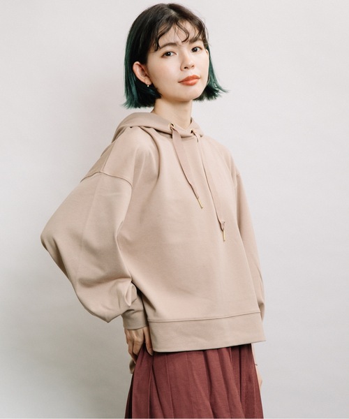 refinedworks（リファインドワークス）の「ショートフーディーPO（パーカー・レディース・オフホワイト/ブラック/ベージュ・FREE）」の19枚目の写真