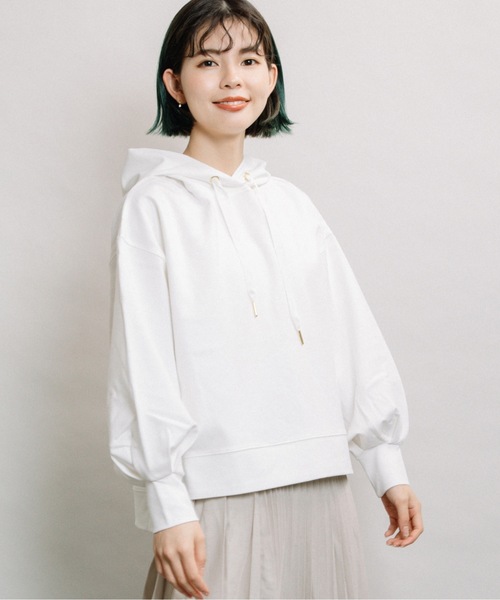 refinedworks（リファインドワークス）の「ショートフーディーPO（パーカー・レディース・オフホワイト/ブラック/ベージュ・FREE）」の4枚目の写真