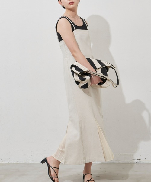 Aunt Marie's（アントマリーズ）の「リネンブレンドマーメイドラインキャミワンピース（ワンピース・レディース・ブラック/ベージュ・FREE）」の15枚目の写真